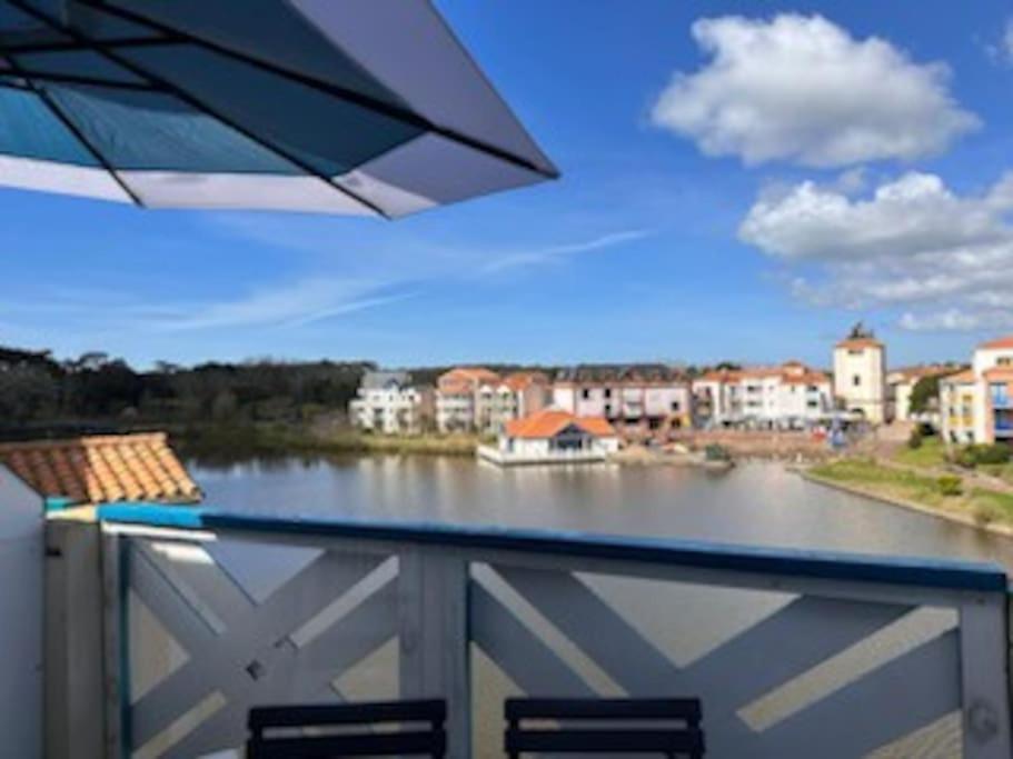 "Le Filet Du Lac" Appartement Atypique, 5 Personnes, Duplex, Vue Lac, Acces Parc Aquatique Gratuit Talmont-Saint-Hilaire Eksteriør billede